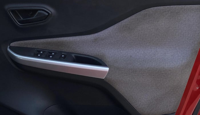 2024 Nissan MAGNITE XE, Petrol, Manual, 21,968 km, Driver Side Door Panels Control