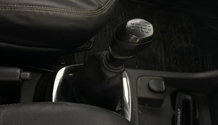 2017 Renault Kwid RXL, Petrol, Manual, 63,538 km, Gear Lever