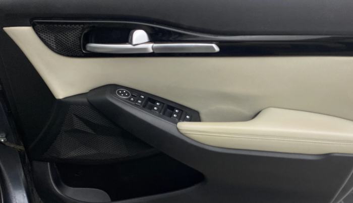 2020 KIA SELTOS HTX IVT 1.5 PETROL, Petrol, Automatic, 81,682 km, Driver Side Door Panels Control