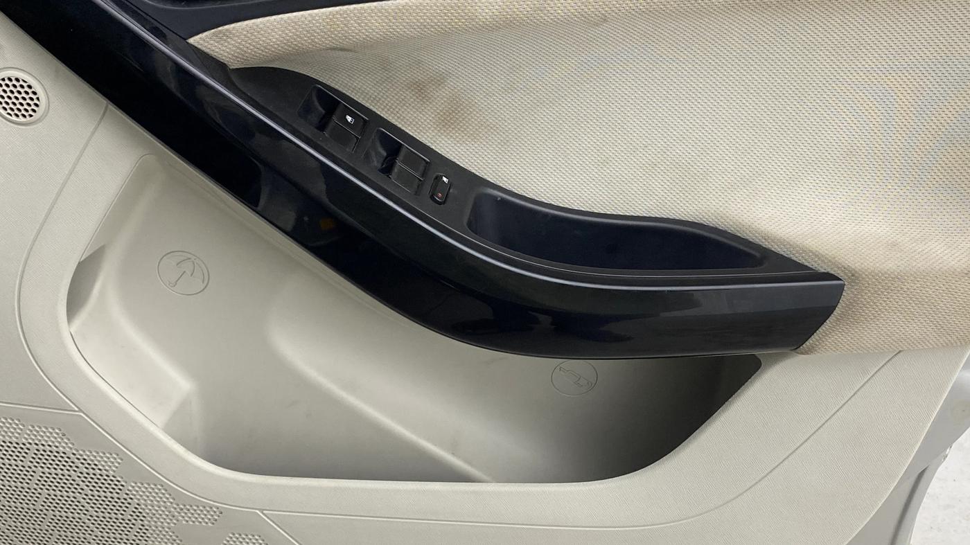 2020 Tata NEXON XZ PETROL, Petrol, Manual, 48,542 km, Driver Side Door Panels Control