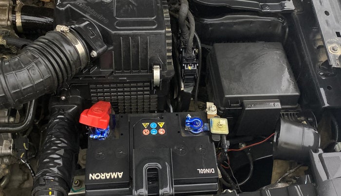 2022 Mahindra XUV300 W4 1.2 PETROL, Petrol, Manual, 38,721 km, Engine View - Left