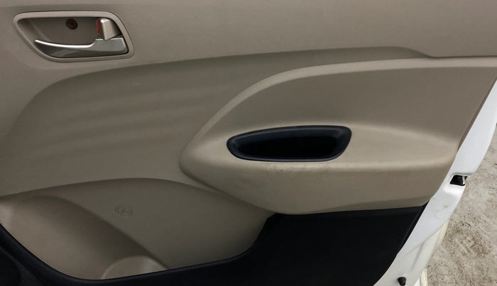 2018 Hyundai NEW SANTRO SPORTZ CNG, CNG, Manual, 94,346 km, Driver Side Door Panels Control