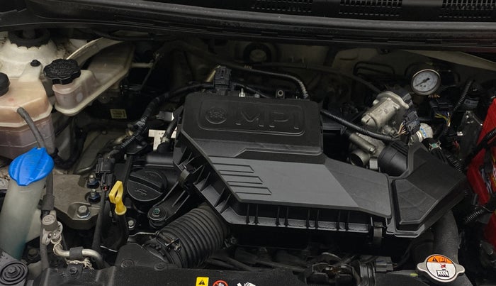 2018 Hyundai NEW SANTRO SPORTZ CNG, CNG, Manual, 94,346 km, Engine View - Right