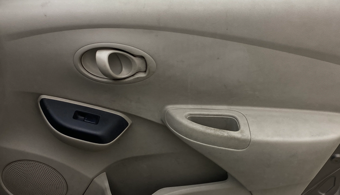 2016 Datsun Go Plus T, Petrol, Manual, 22,724 km, Driver Side Door Panels Control