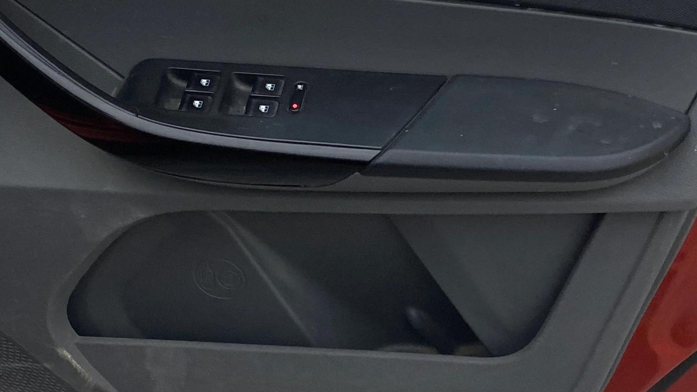 2017 Tata TIGOR XM PETROL, Petrol, Manual, 60,339 km, Driver Side Door Panels Control