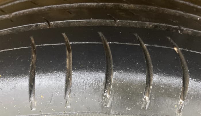 2018 Tata Tiago XT PETROL, Petrol, Manual, 72,730 km, Left Rear Tyre Tread