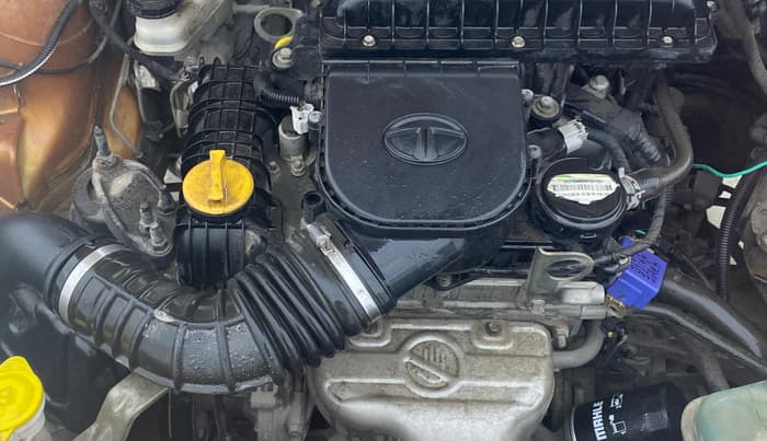 2018 Tata Tiago XT PETROL, Petrol, Manual, 72,730 km, Engine View - Right