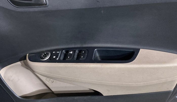 2019 Hyundai Grand i10 MAGNA 1.2 KAPPA VTVT, Petrol, Manual, 8,320 km, Driver Side Door Panels Control