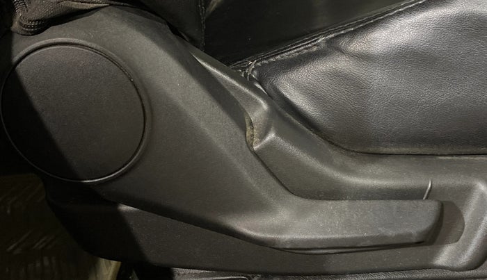 2018 Maruti IGNIS ZETA 1.2 AMT, Petrol, Automatic, 37,587 km, Driver Side Adjustment Panel