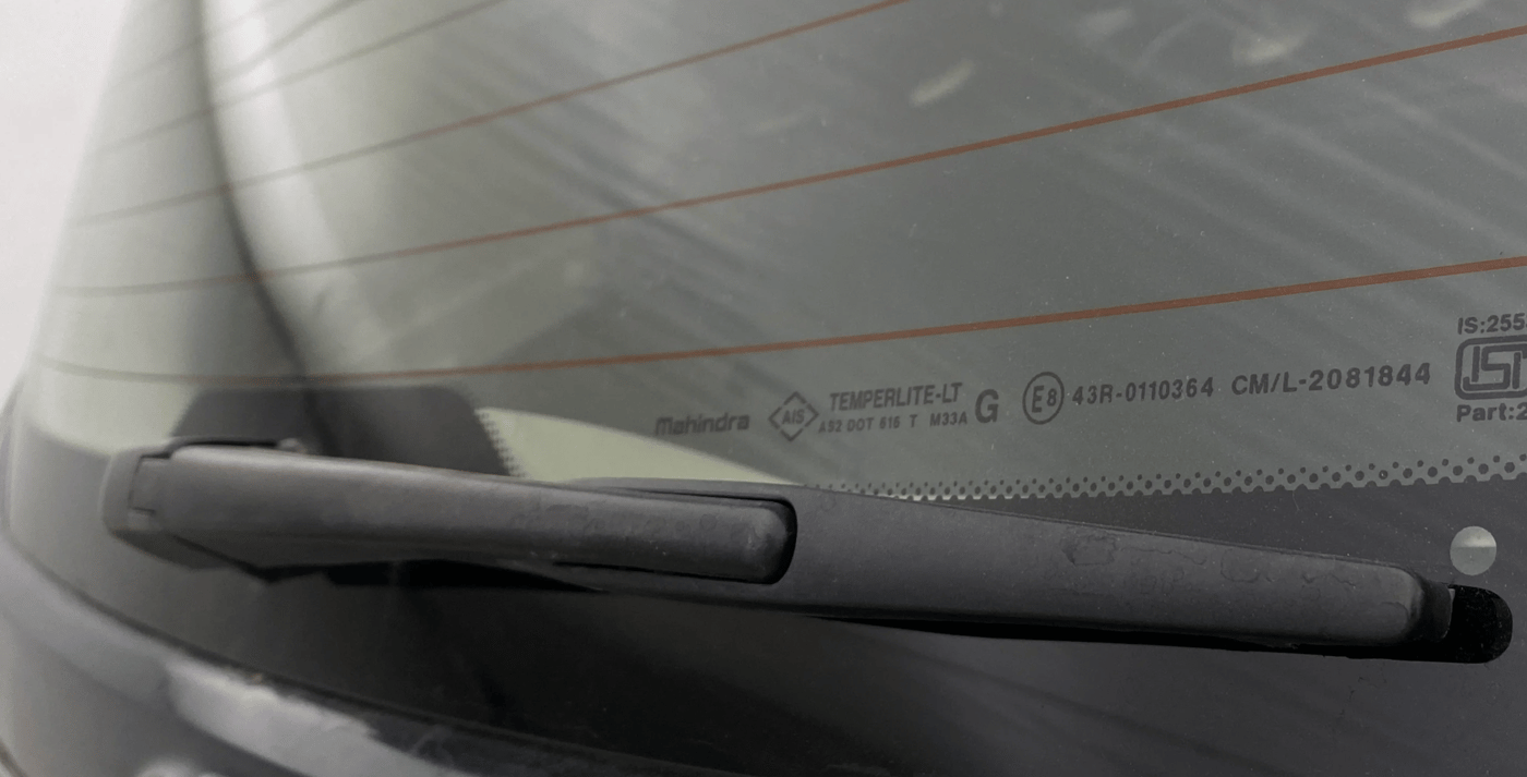 2020 Mahindra XUV300 W8 (O) 1.2 PETROL, Petrol, Manual, 26,537 km, Rear Wiper