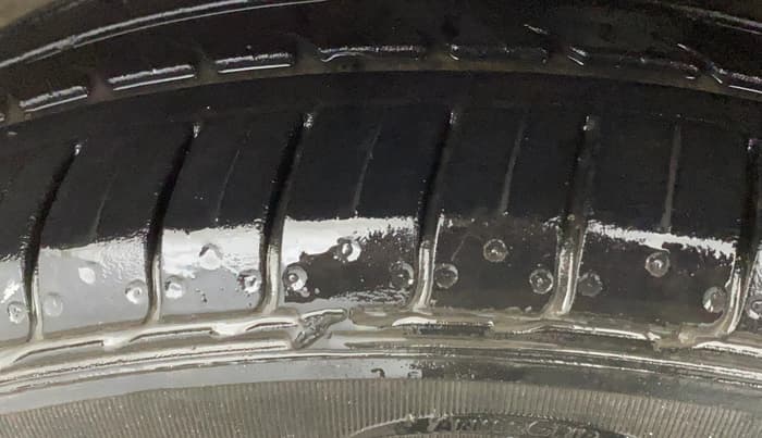 2014 Honda Mobilio 1.5L I-VTEC S, Petrol, Manual, 74,111 km, Left Front Tyre Tread