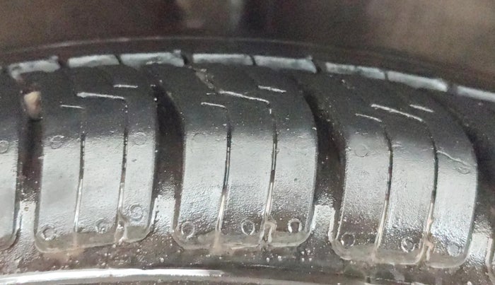 2018 Maruti Celerio VXI (O) CNG, CNG, Manual, 71,268 km, Right Rear Tyre Tread