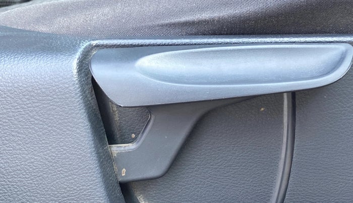 2021 Volkswagen Polo COMFORTLINE 1.0L TSI AT, Petrol, Automatic, 60,979 km, Driver Side Adjustment Panel