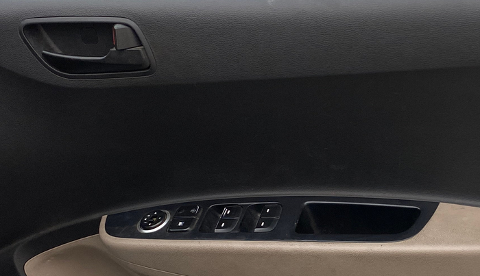 2016 Hyundai Grand i10 MAGNA 1.1 CRDI, Diesel, Manual, 94,677 km, Driver Side Door Panels Control