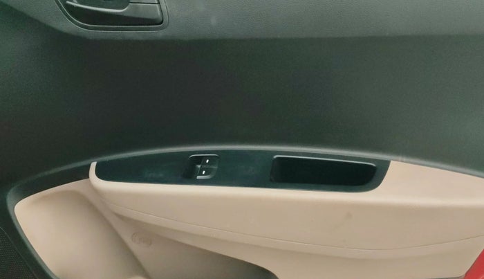 2017 Hyundai Grand i10 ERA 1.2 KAPPA VTVT, Petrol, Manual, 18,070 km, Driver Side Door Panels Control