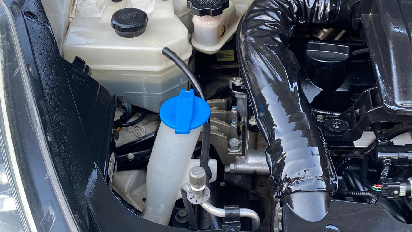 2020 Hyundai AURA SX PLUS 1.2 AMT, CNG, Automatic, 1,03,708 km, Engine View - Right