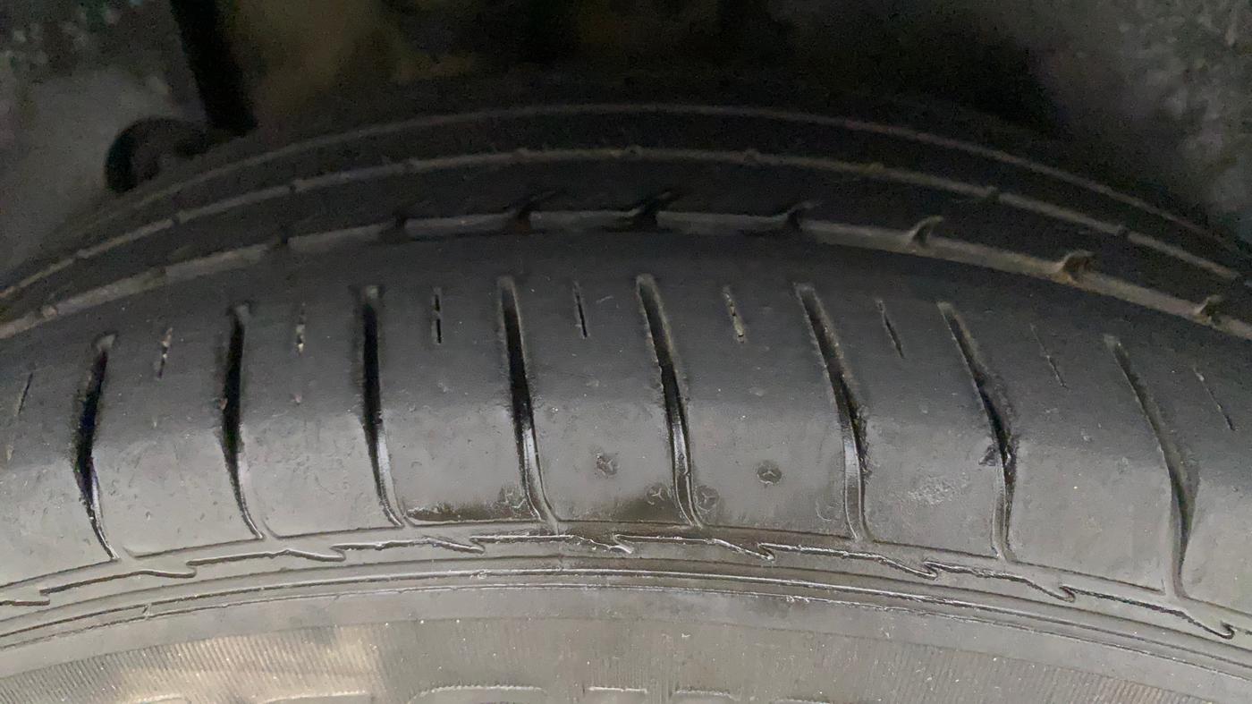 2019 KIA SELTOS GTX AT 1.4 PETROL, Petrol, Automatic, 28,001 km, Right Rear Tyre Tread
