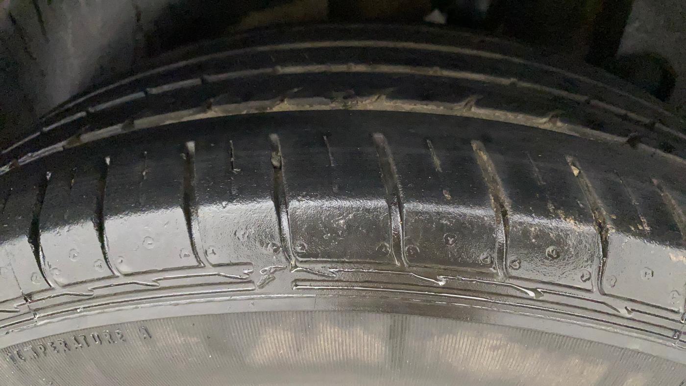 2019 KIA SELTOS GTX AT 1.4 PETROL, Petrol, Automatic, 28,001 km, Left Rear Tyre Tread