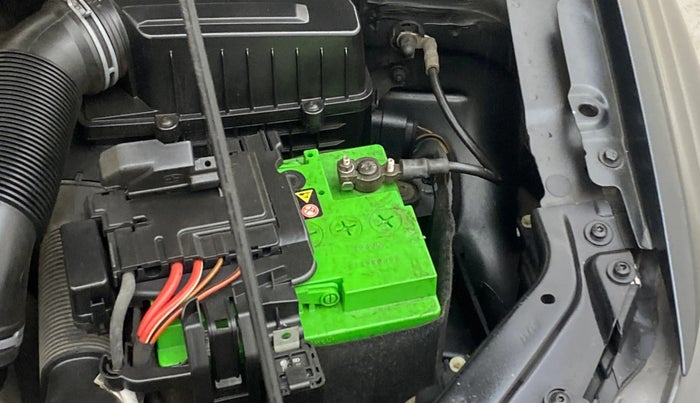 2017 Volkswagen Vento HIGHLINE PETROL AT, Petrol, Automatic, 50,303 km, Engine View - Left