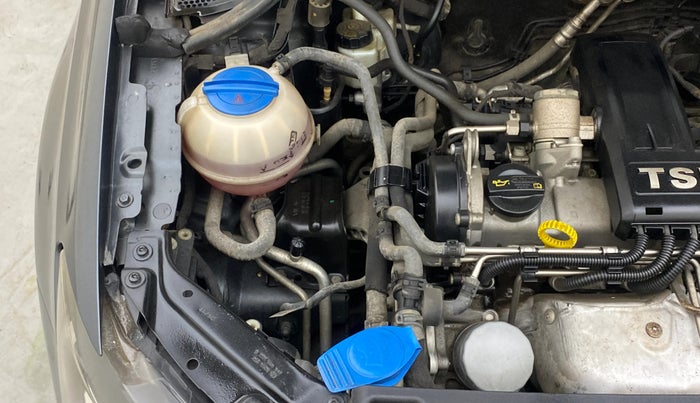 2017 Volkswagen Vento HIGHLINE PETROL AT, Petrol, Automatic, 50,303 km, Engine View - Right