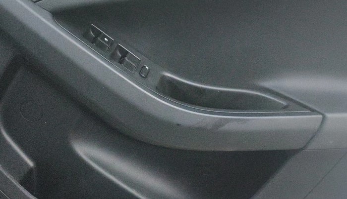 2024 Tata NEXON SMART+ 1.2 PETROL, Petrol, Manual, 30,711 km, Driver Side Door Panels Control