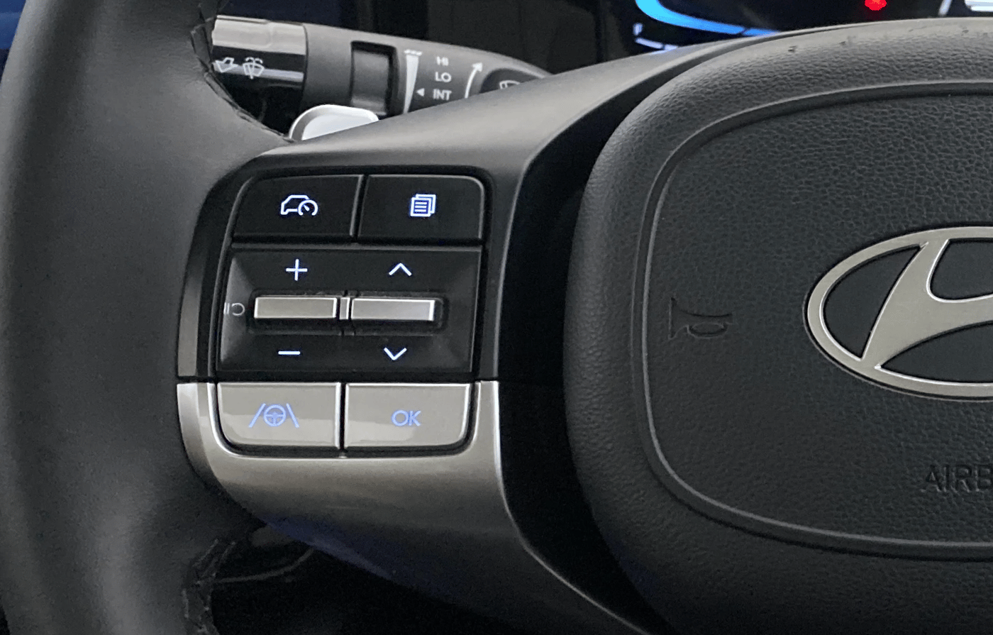 2025 Hyundai Verna SX(O) 1.5 MPI IVT , Petrol, Automatic, 5,455 km, Adaptive Cruise Control