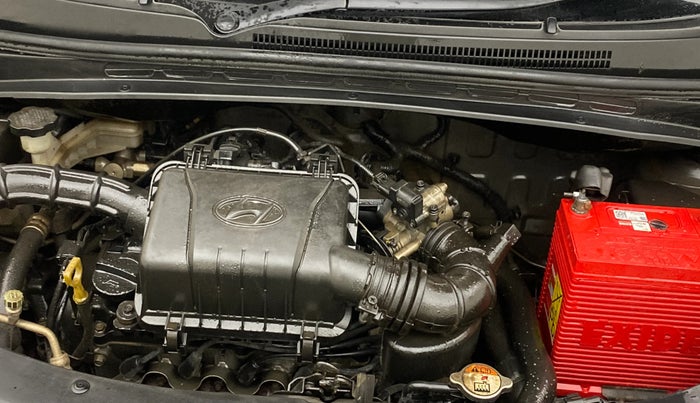 2014 Hyundai i10 SPORTZ 1.1, Petrol, Manual, 30,245 km, Engine View