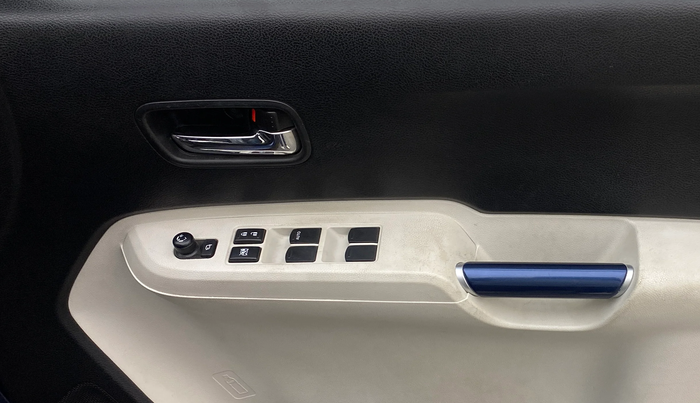 2021 Maruti IGNIS ZETA 1.2 AMT, Petrol, Automatic, 52,051 km, Driver Side Door Panels Control
