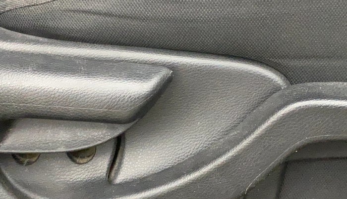 2016 Honda Brio VX MT, Petrol, Manual, 17,759 km, Driver Side Adjustment Panel