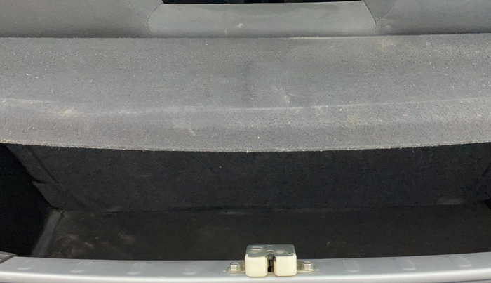 2016 Honda Brio VX MT, Petrol, Manual, 17,759 km, Boot Inside