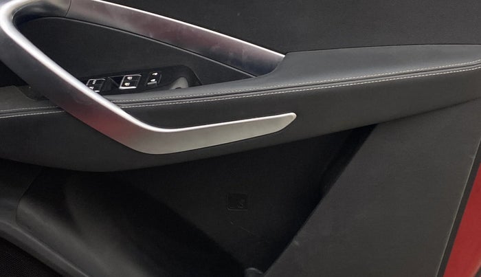 2019 MG HECTOR SHARP 1.5 DCT PETROL, Petrol, Automatic, 46,040 km, Driver Side Door Panels Control