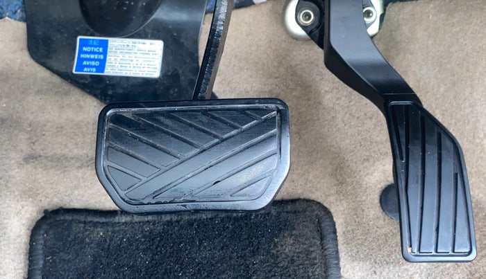 2020 Maruti Ciaz ALPHA  AT 1.5 SHVS PETROL, Petrol, Automatic, 40,410 km, Pedals