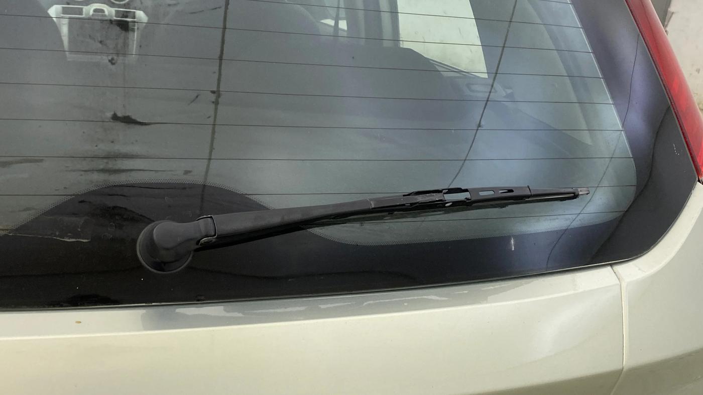 2013 Ford Figo TITANIUM 1.2 PETROL, Petrol, Manual, 56,660 km, Rear Wiper