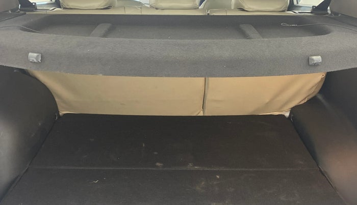 2017 Hyundai Creta SX PLUS AT 1.6 DIESEL, Diesel, Automatic, 1,27,708 km, Boot Inside