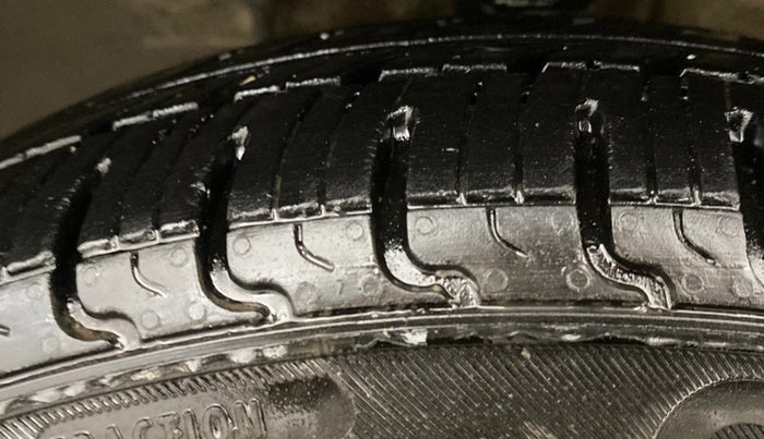 2016 Maruti Wagon R Stingray VXI AMT(O), Petrol, Automatic, 56,085 km, Left Front Tyre Tread