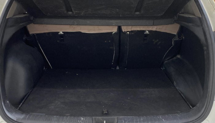 2016 Hyundai Creta SX PLUS AT 1.6 PETROL, Petrol, Automatic, 41,040 km, Boot Inside