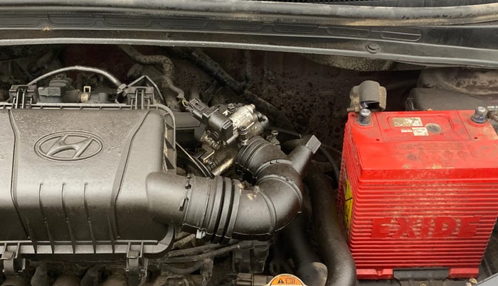 2016 Hyundai i10 SPORTZ 1.1, Petrol, Manual, 43,144 km, Engine View - Left