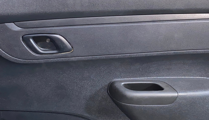 2022 Renault Kwid RXT 1.0, Petrol, Manual, 14,894 km, Driver Side Door Panels Control