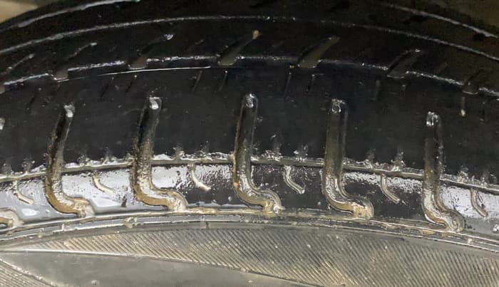 2021 Maruti New Wagon-R VXI 1.0, CNG, Manual, 72,366 km, Left Front Tyre Tread