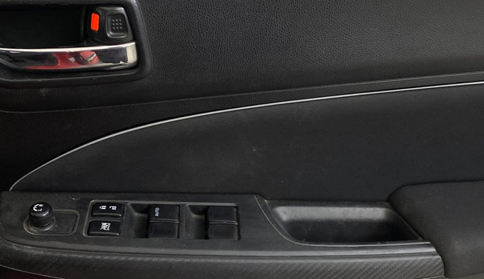 2019 Maruti Swift VXI, Petrol, Manual, 49,741 km, Driver Side Door Panels Control