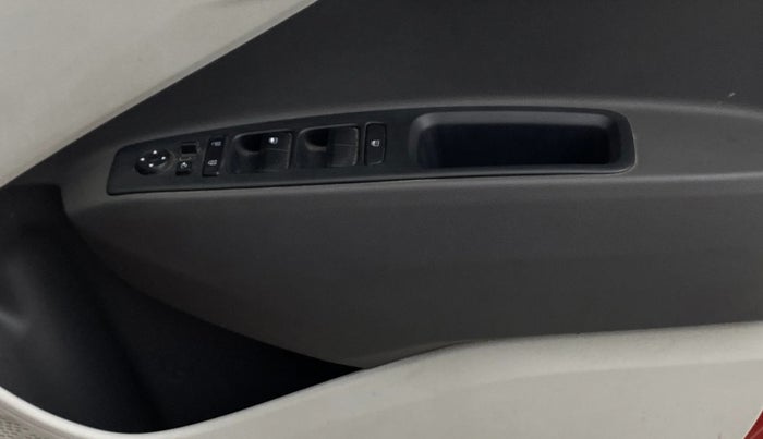 2020 Hyundai GRAND I10 NIOS SPORTZ 1.2 KAPPA VTVT, Petrol, Manual, 33,851 km, Driver Side Door Panels Control