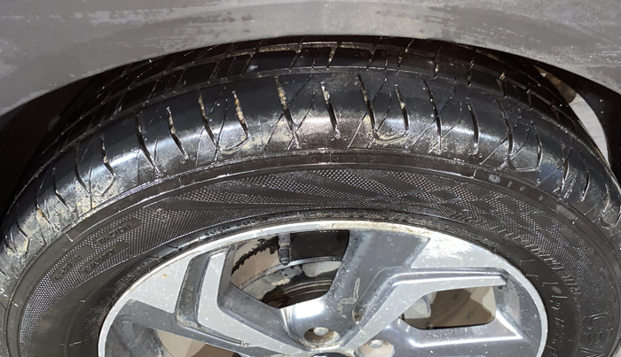 2019 Hyundai Creta SX AT 1.6 PETROL, Petrol, Automatic, 79,582 km, Left Rear Tyre Tread