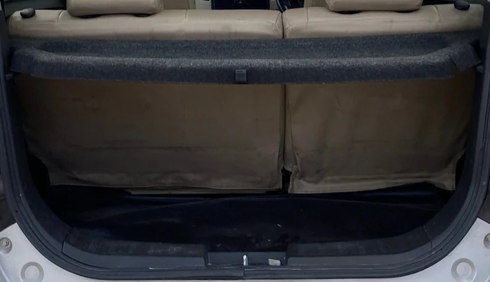 2017 Maruti Wagon R 1.0 VXI AMT, Petrol, Automatic, 79,458 km, Boot Inside