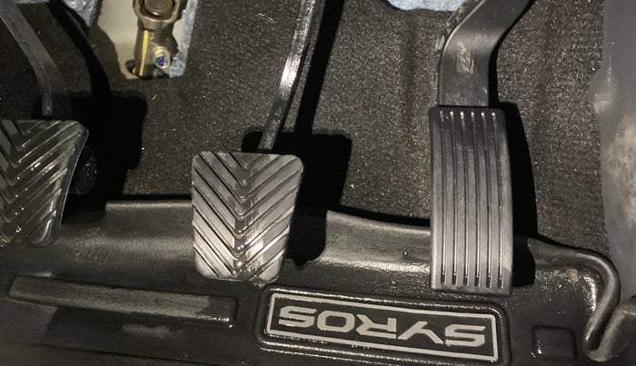 2025 KIA SYROS HTK Plus 1.0 Turbo 6MT, Petrol, Manual, 6,884 km, Pedals