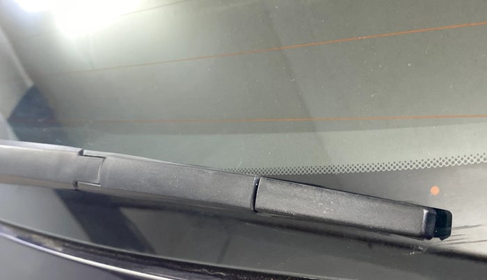 2022 KIA CARENS PRESTIGE PLUS 1.4 PETROL DCT 7 STR, Petrol, Automatic, 49,964 km, Rear Wiper