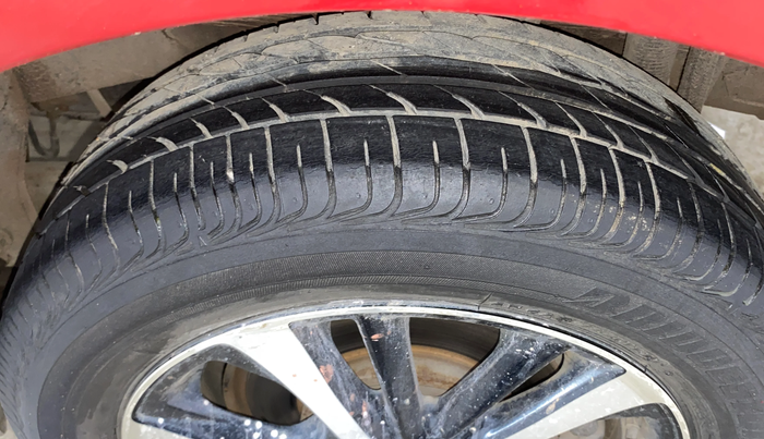 2019 Toyota YARIS V MT, Petrol, Manual, 30,300 km, Left Rear Tyre Tread