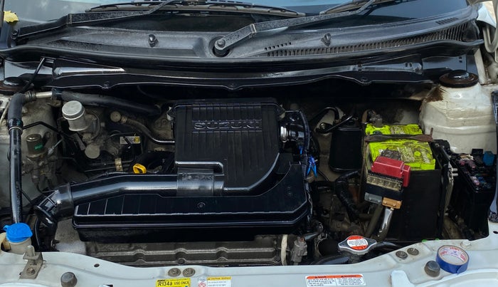 2014 Maruti Swift VXI, Petrol, Manual, 95,939 km, Engine View