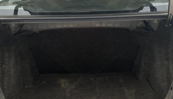 2014 Honda Amaze 1.2L I-VTEC VX AT, Petrol, Automatic, 42,707 km, Boot Inside