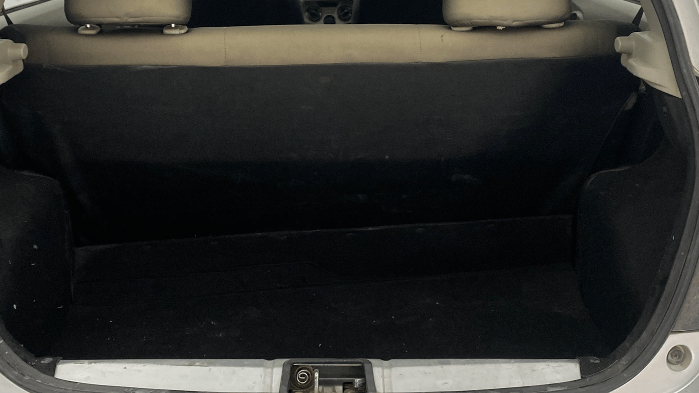 2015 Toyota Etios Liva G, Petrol, Manual, 1,14,496 km, Boot Inside