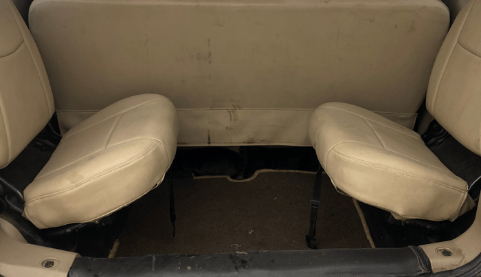 2018 Mahindra TUV300 T8, Diesel, Manual, 1,16,362 km, Boot Inside